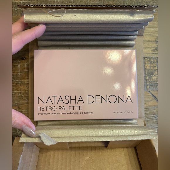 Natasha Denona Retro Eyeshadow Palette NIB - Picture 3 of 5
